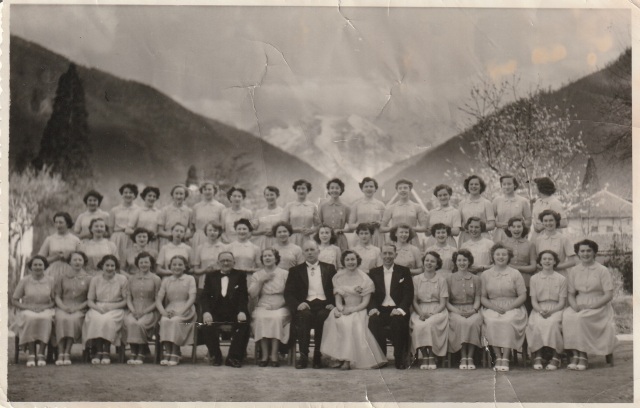 Harrogate School Choir with Mayor, circa 1954